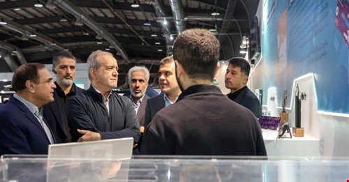 بازدید دکتر پزشکیان از شانزدهمین نمایشگاه بین‌المللی فناوری نانو و نخستین نمایشگاه فناوری‌های روزآمد