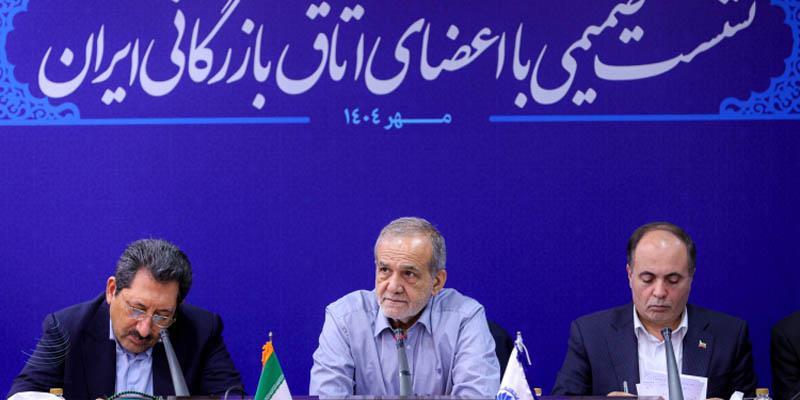 همکاری و همراهی امروز سران و مسئولان قوا فرصتی مغتنم در راستای ایجاد رشد اقتصادی است همکاری و همراهی امروز سران و مسئولان قوا فرصتی مغتنم در راستای ایجاد رشد اقتصادی است