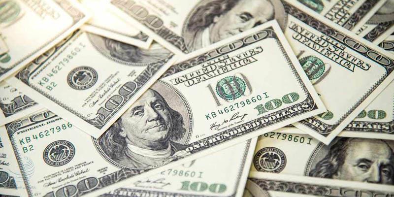 سقوط تاریخی شاخص دلار آمریکا؛ معامله‌گران منتظر کاهش‌ بیشتر نرخ بهره