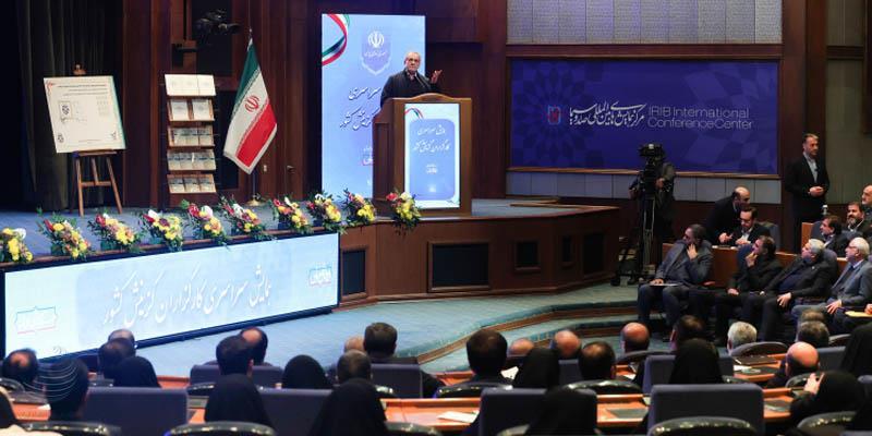 اگر مردم ناراضی‌اند، باید اول عملکرد خودمان را اصلاح کنیم