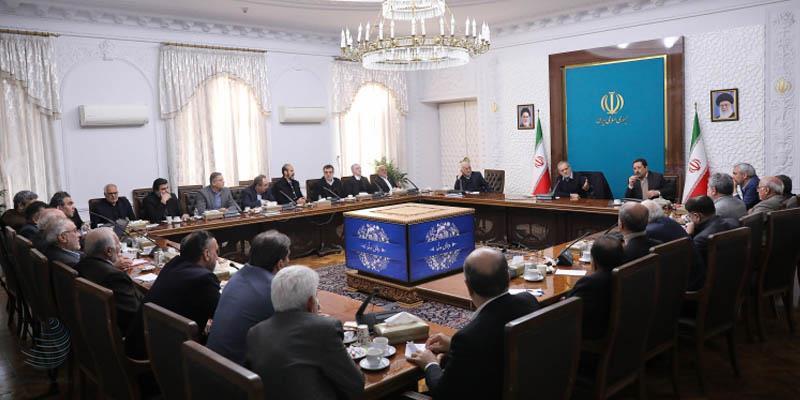 اتخاذ 4 تصمیم مهم دولت و مجلس برای حمایت از بازار و فعالان اقتصادی