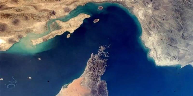 ایران از موضع خود در تنگه هرمز عقبنشینی نمیکند ایران از موضع خود در تنگه هرمز عقبنشینی نمیکند