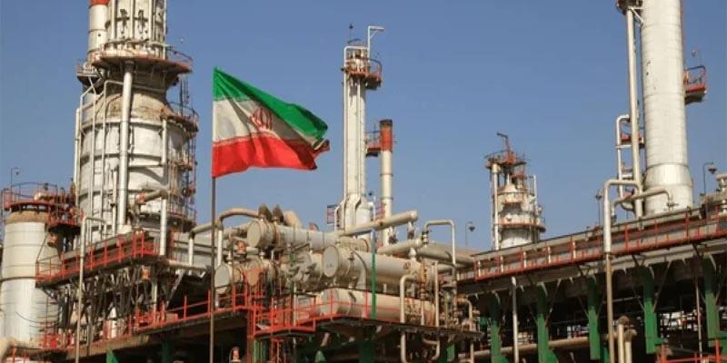 وال استریت ژورنال: ایران همچنان نفت خود را می فروشد