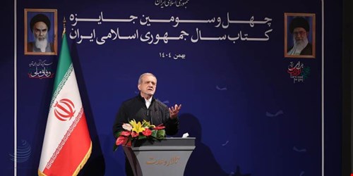 به برکت کتاب است که انسان رشد می‌یابد و از تاریکی به سمت روشنایی سوق پیدا می‌کند